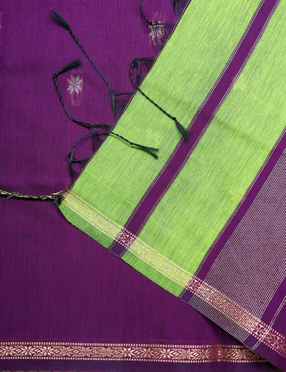 Leaf Green With dark Pink Makeshwari Silk Cotton Sarees